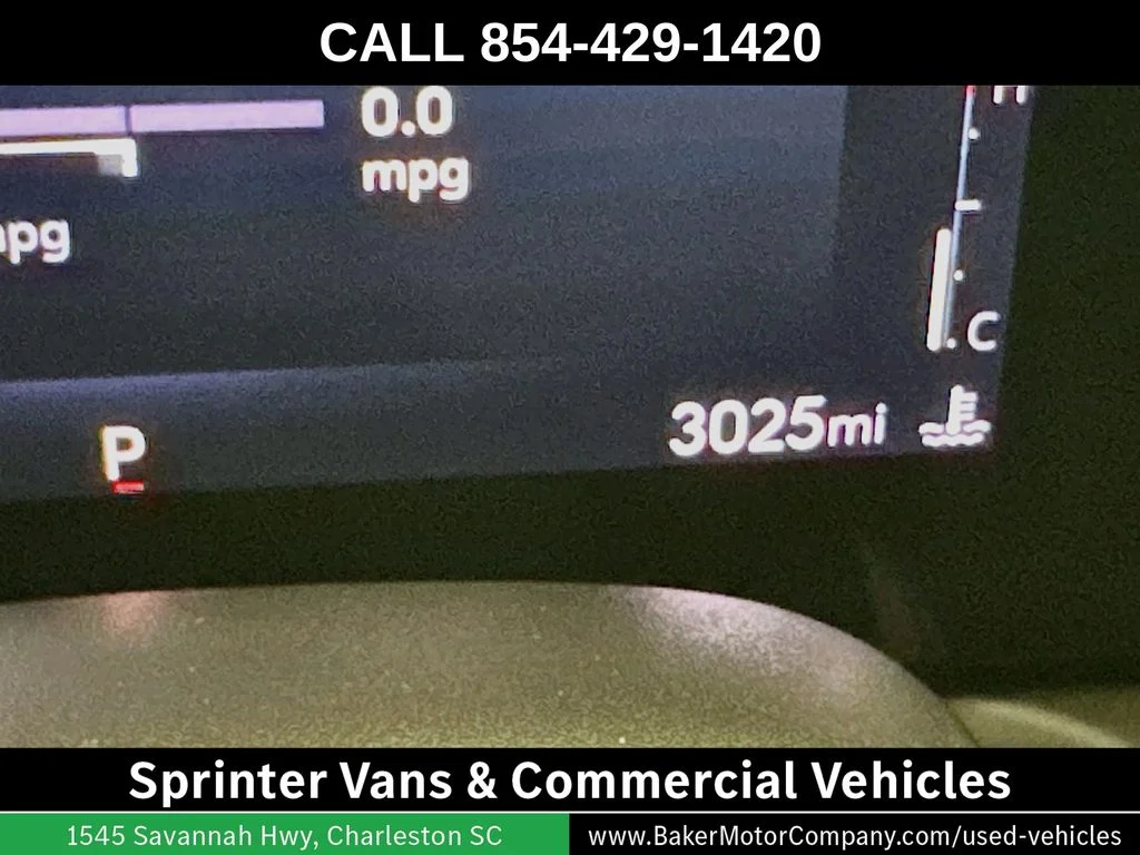 Used 2025 White Buick Avenir image 13