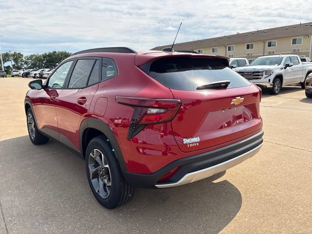 2026 Chevrolet Trax LT - Photo 6