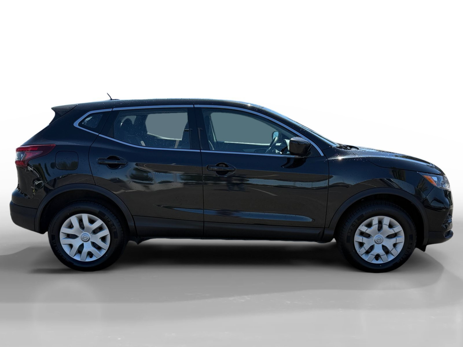 Used 2020 Magnetic Black Pearl Nissan S image 6