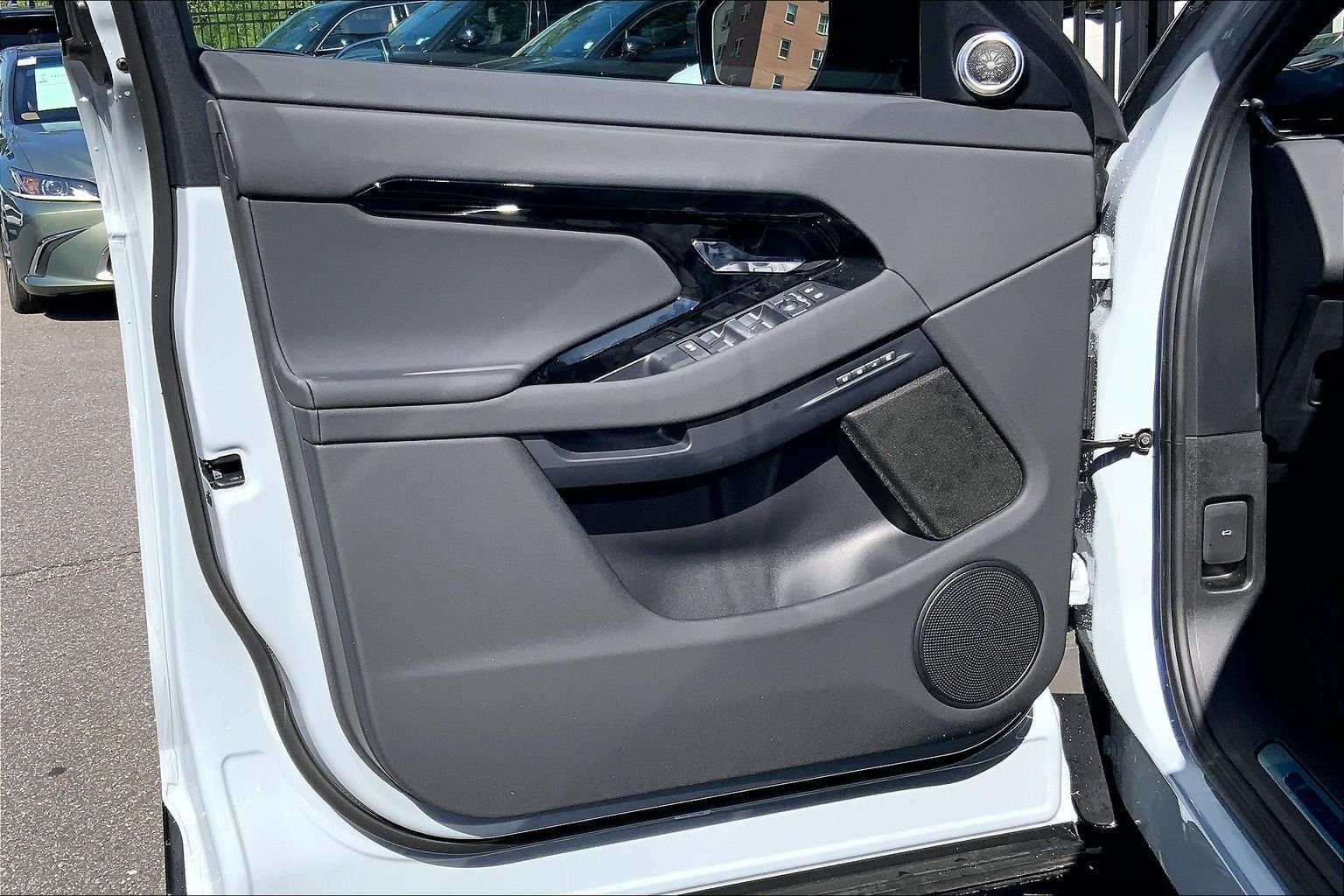 New 2026 Arroios Grey Land Rover Hoxton Edition image 10