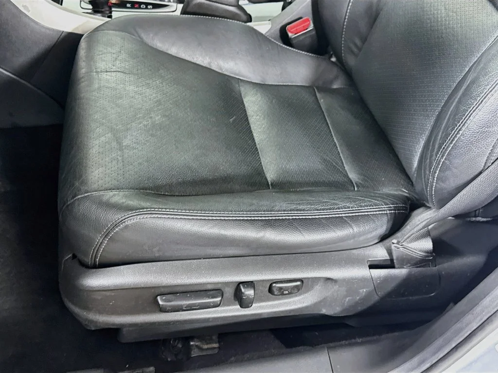 Used 2016 Silver Honda EX-L image 23
