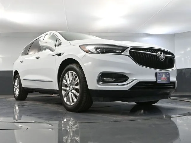 Used 2019 White Buick Essence image 55