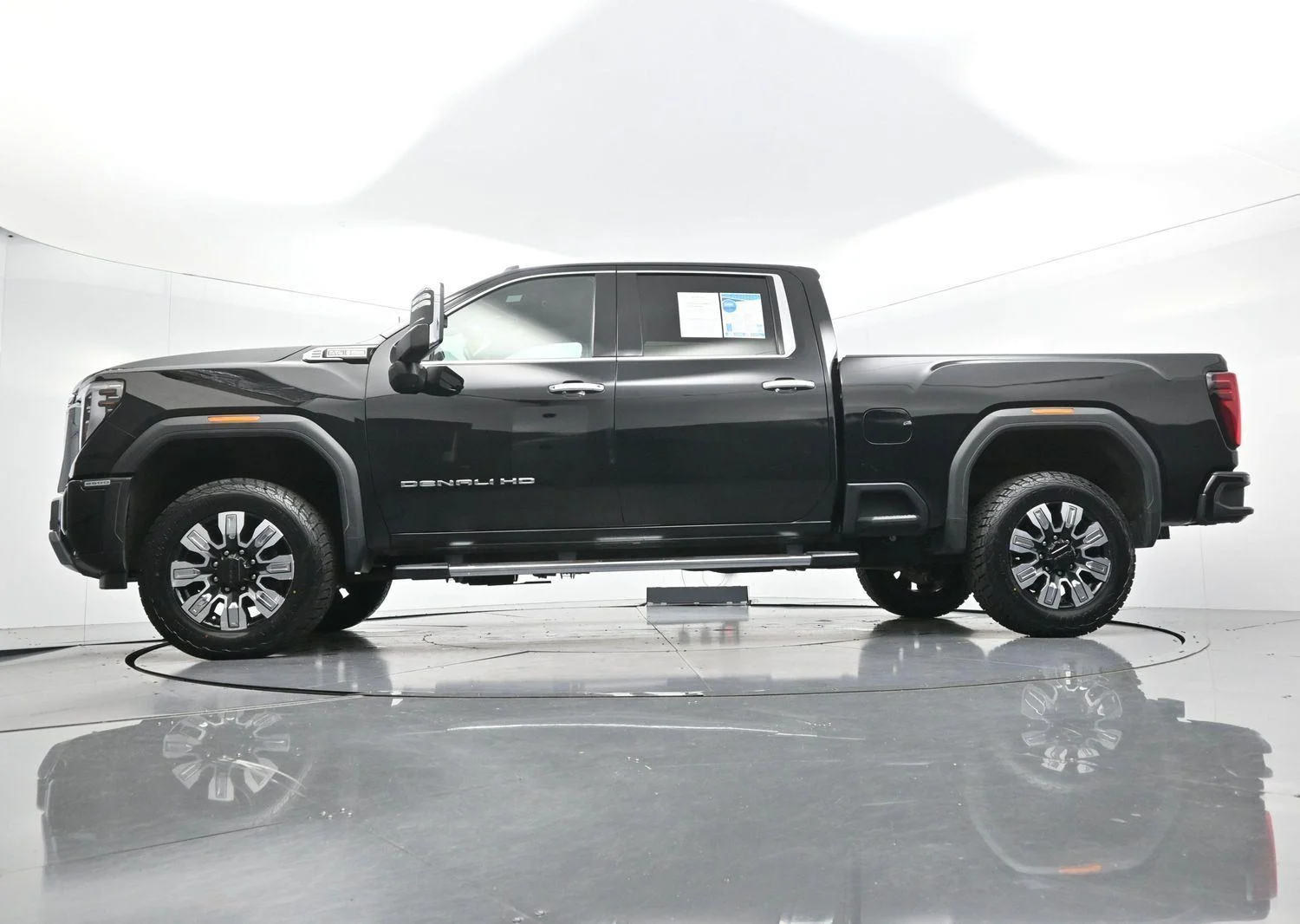 Used 2024 Onyx Black GMC Denali image 50