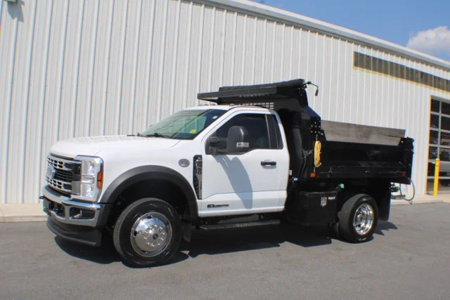 Used 2024 White Ford XL image 4