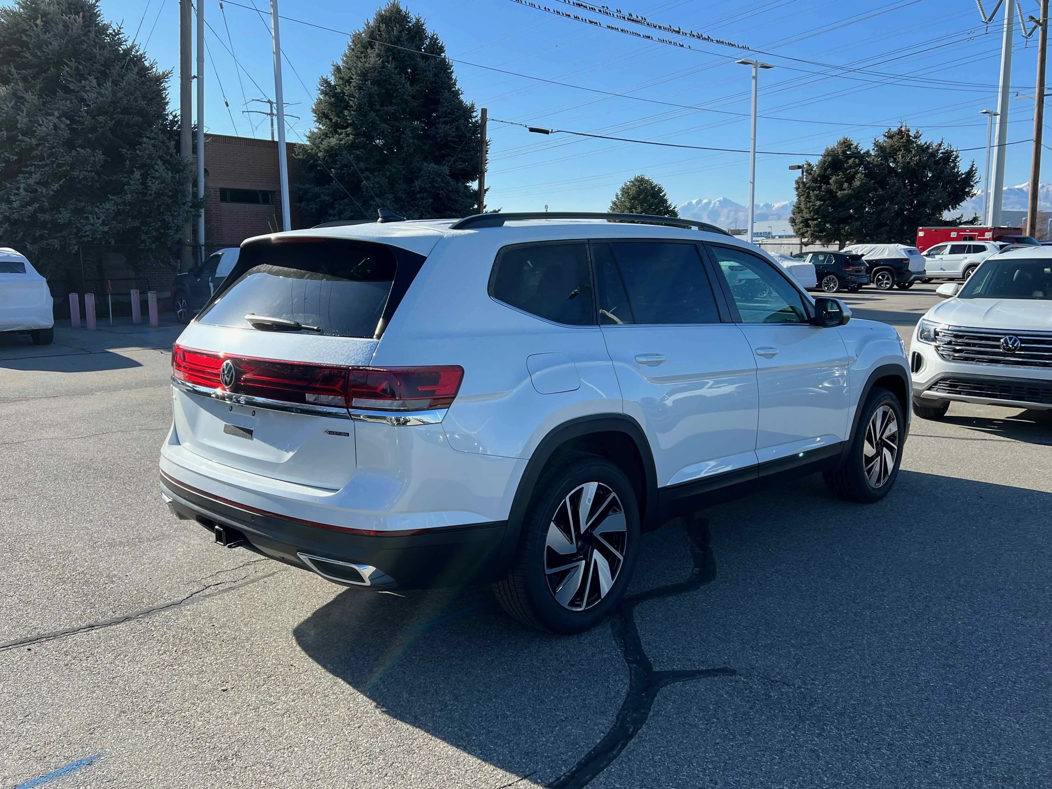 New 2026 Opal White Volkswagen 2.0T SE w/Technology image 11