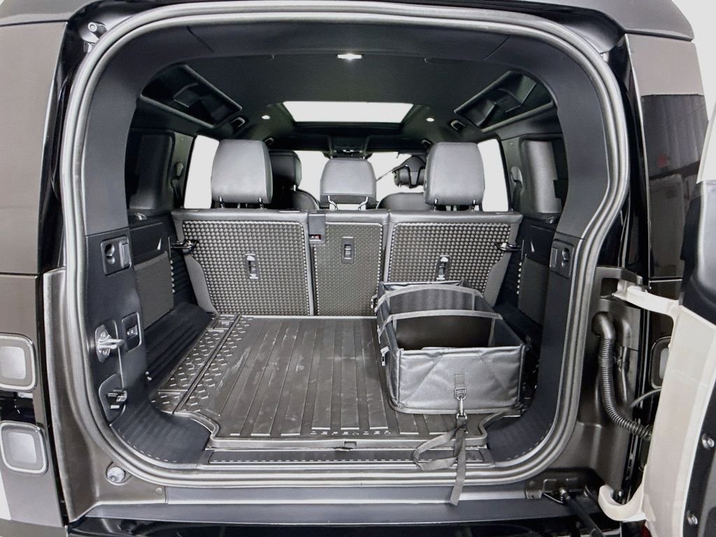New 2026 Borasco Grey Land Rover X-Dynamic SE image 29