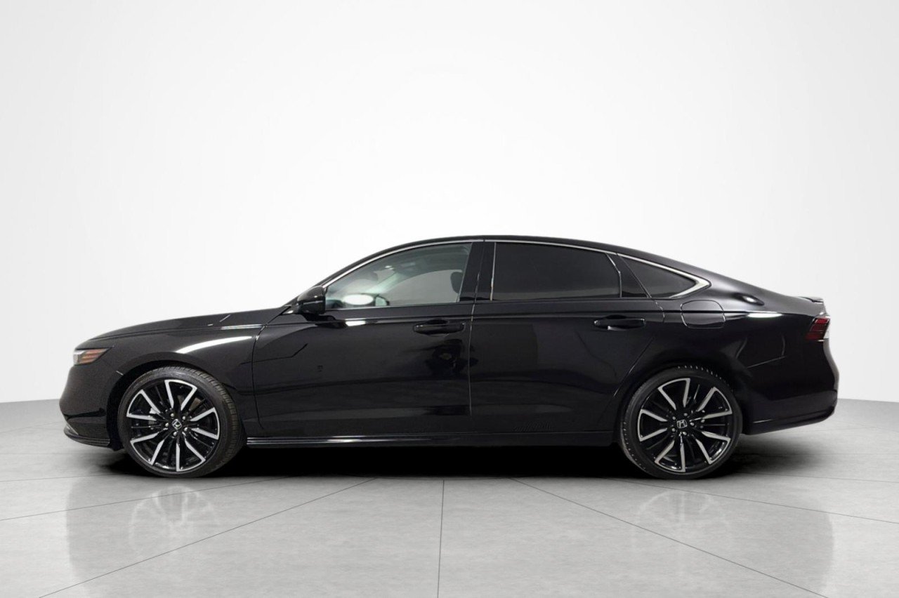 Used 2024 BLACK Honda Touring image 2