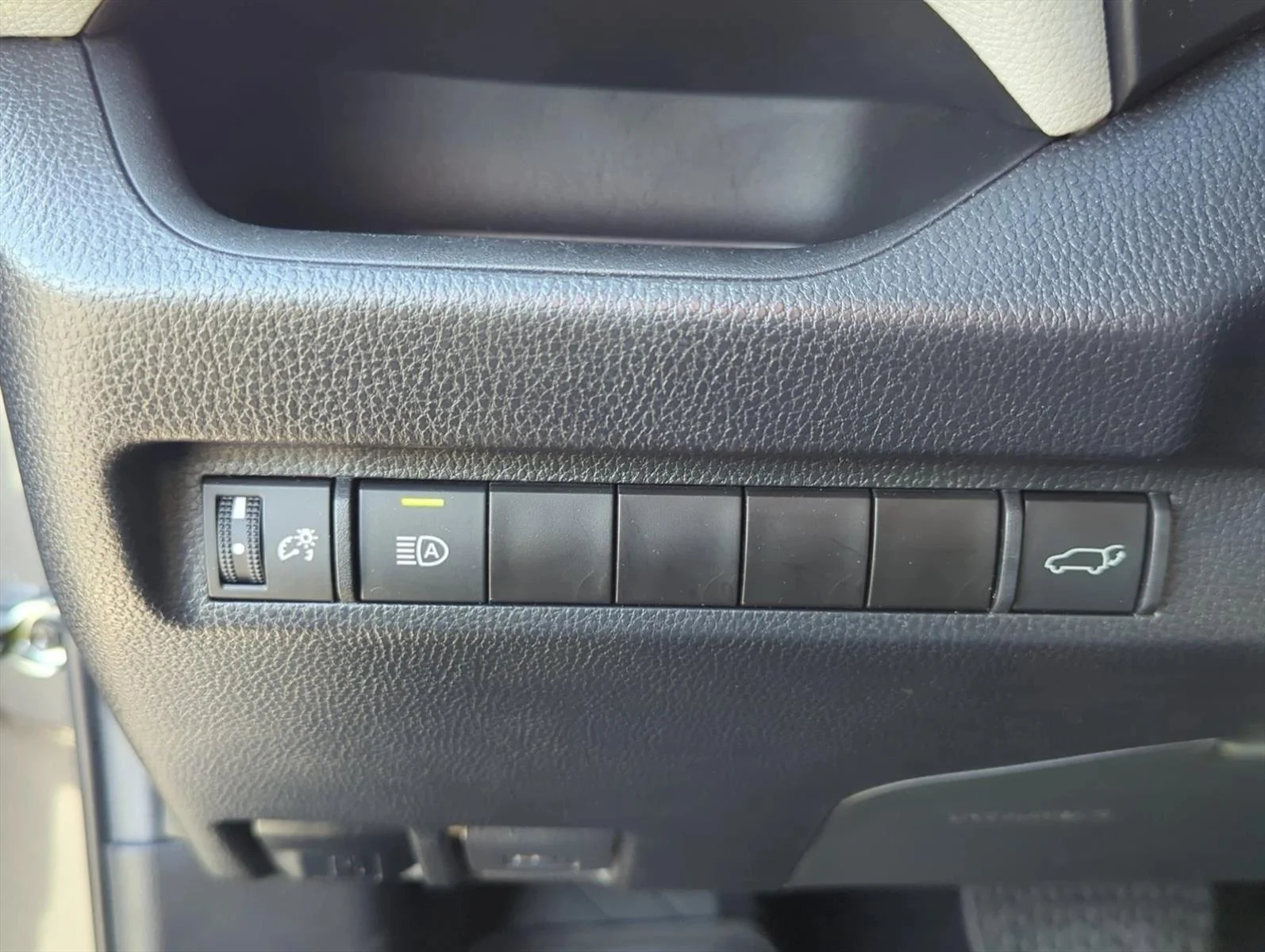 Used 2023 Magnetic Gray Metallic Toyota XLE Premium image 10