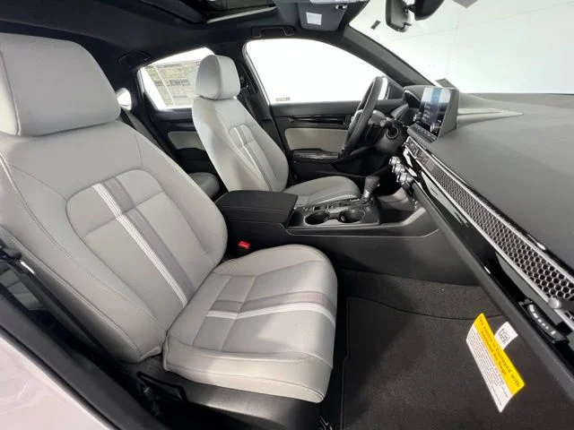 2026 Honda Civic Hatchback Sport - Photo 31