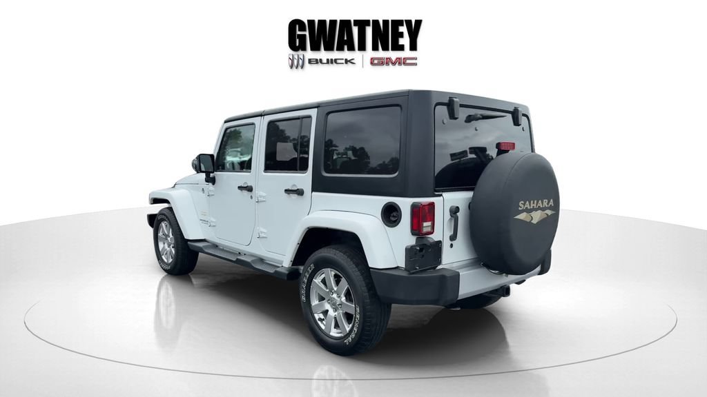 Used 2014 White Jeep Sahara image 5