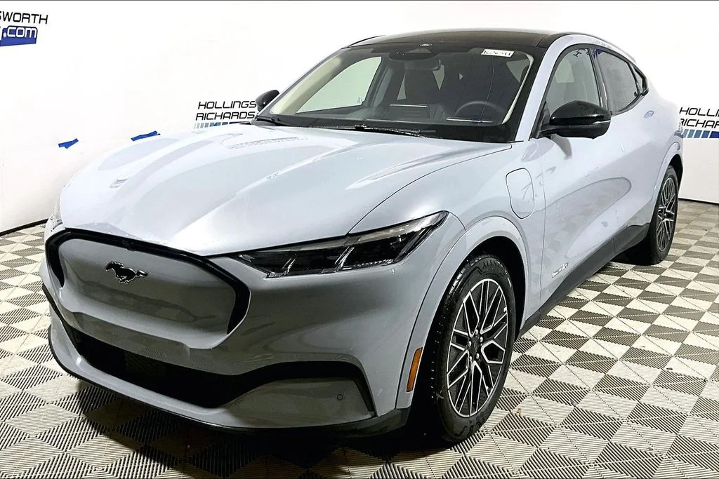 2026 Ford Mustang-Mach-e Premium's photo