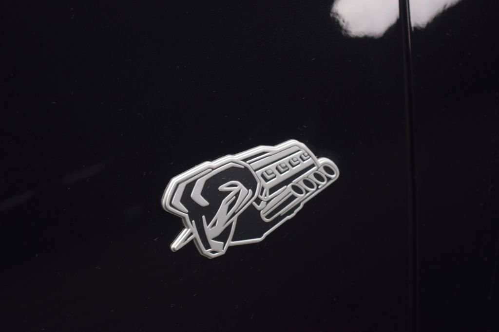 New 2026 Diamond Black Crystal Pearl-Coat Exterior Paint RAM Big Horn/Lone Star image 18