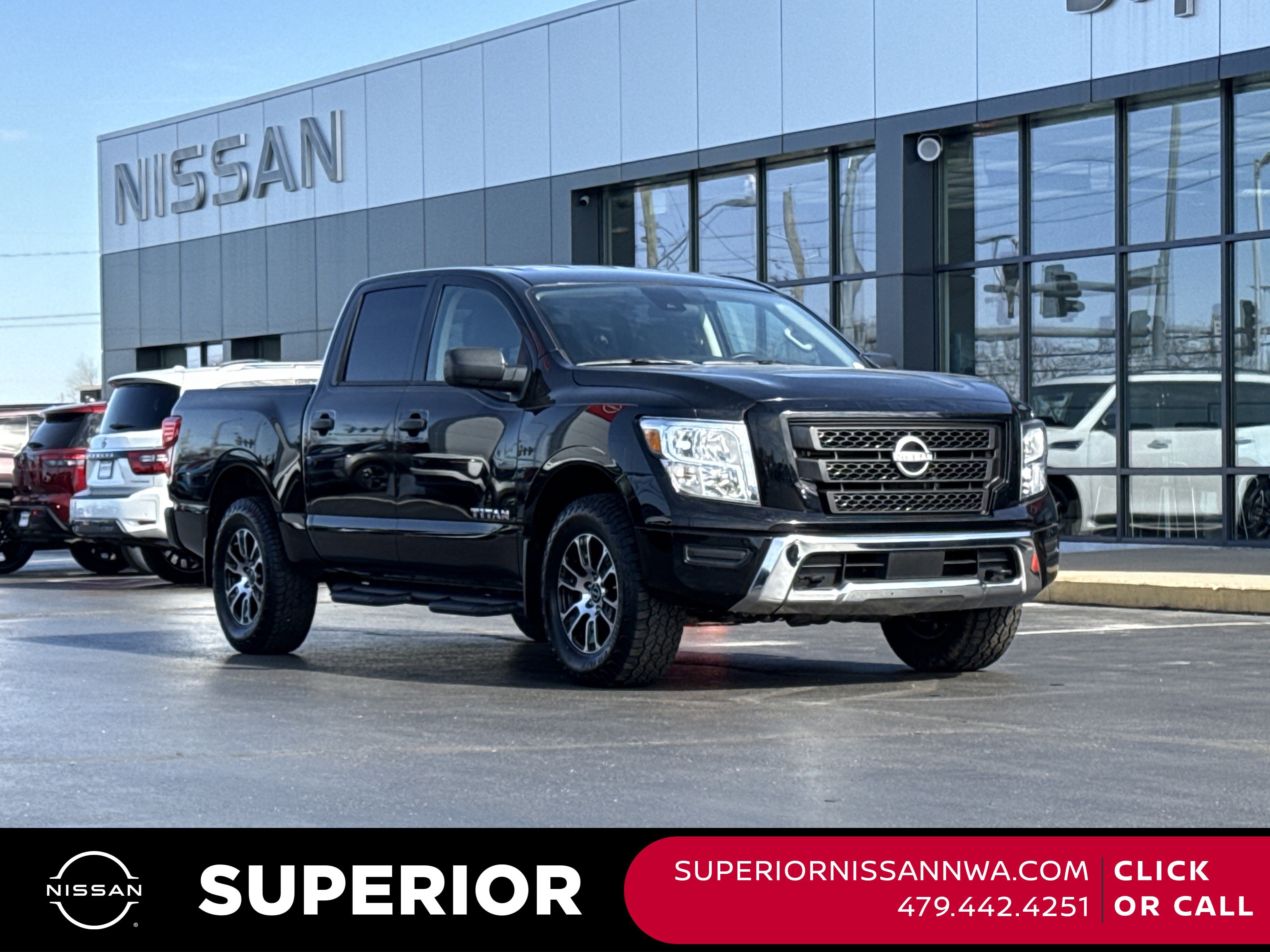 2023 Nissan Titan SV