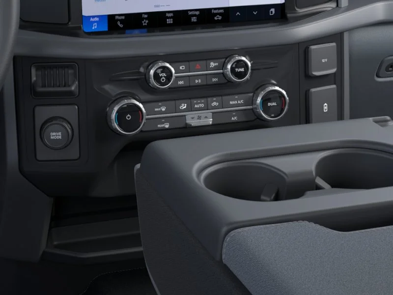 New 2026 Carbonized Gray Metallic Ford XLT image 27