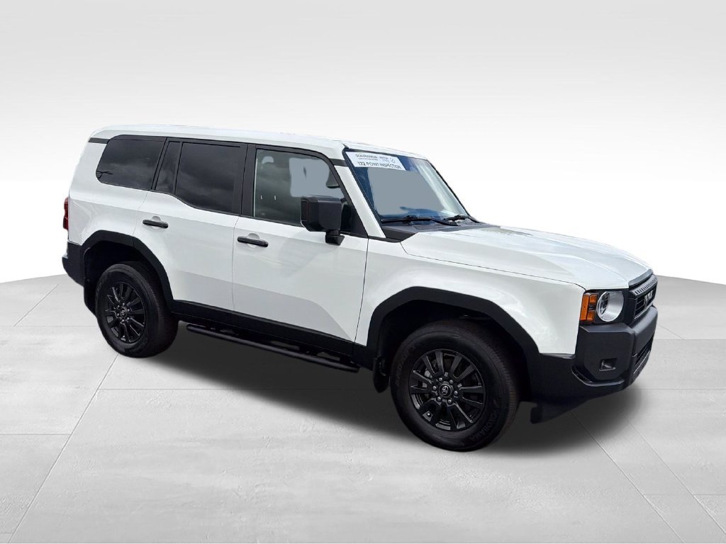 Used 2024 White Toyota 1958 image 7