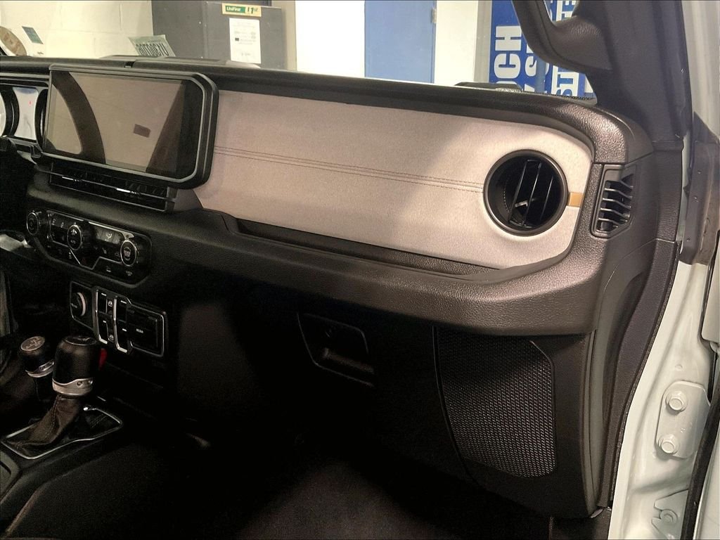 Used 2024 Gray Jeep Sport S 4xe image 13