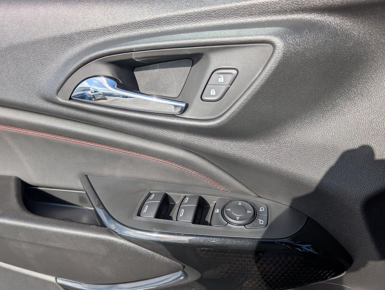New 2026 Mosaic Black Metallic Chevrolet 2RS image 15