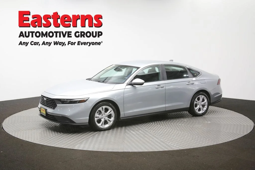 Used 2025 Silver Honda LX image 56