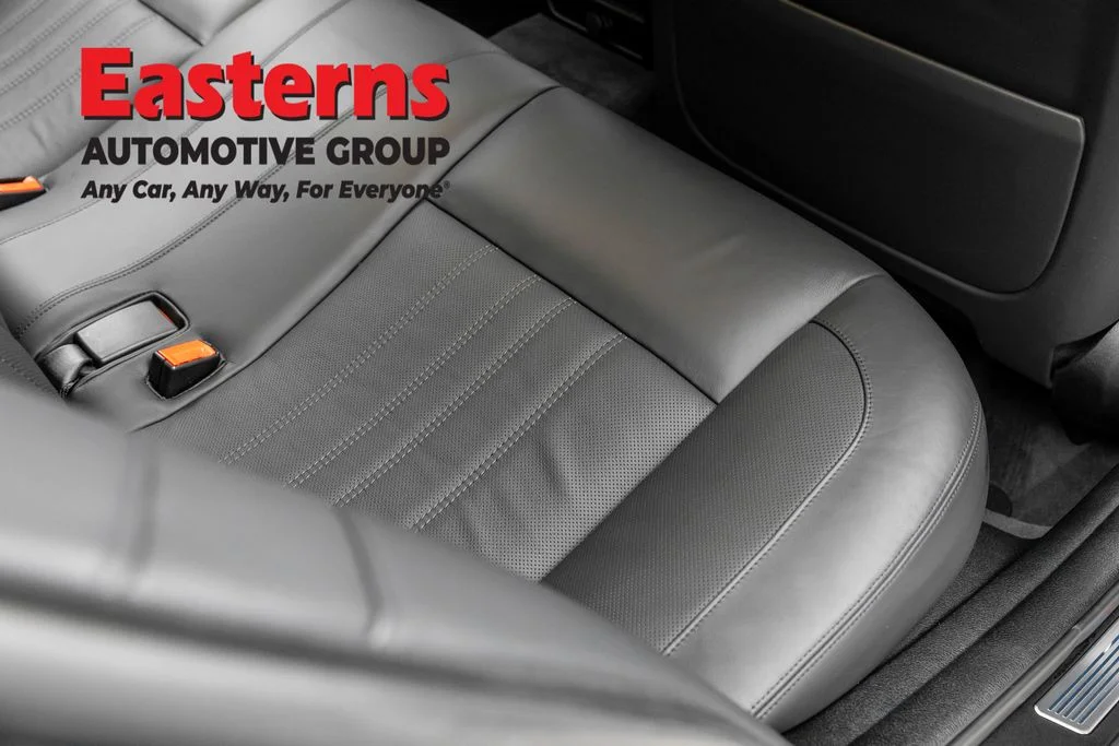 Used 2015 Black BMW Base image 40
