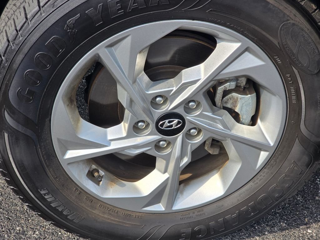Used 2022 Gray Hyundai SEL image 7