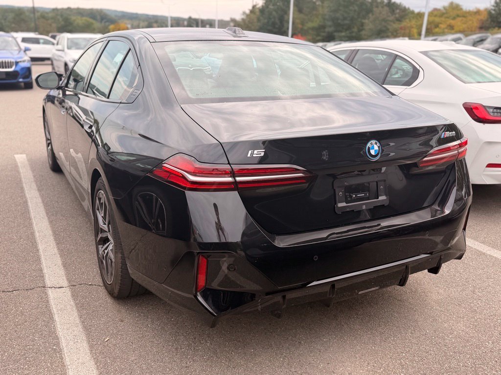 Certified Used 2024 Black Sapphire Metallic BMW M60 image 3