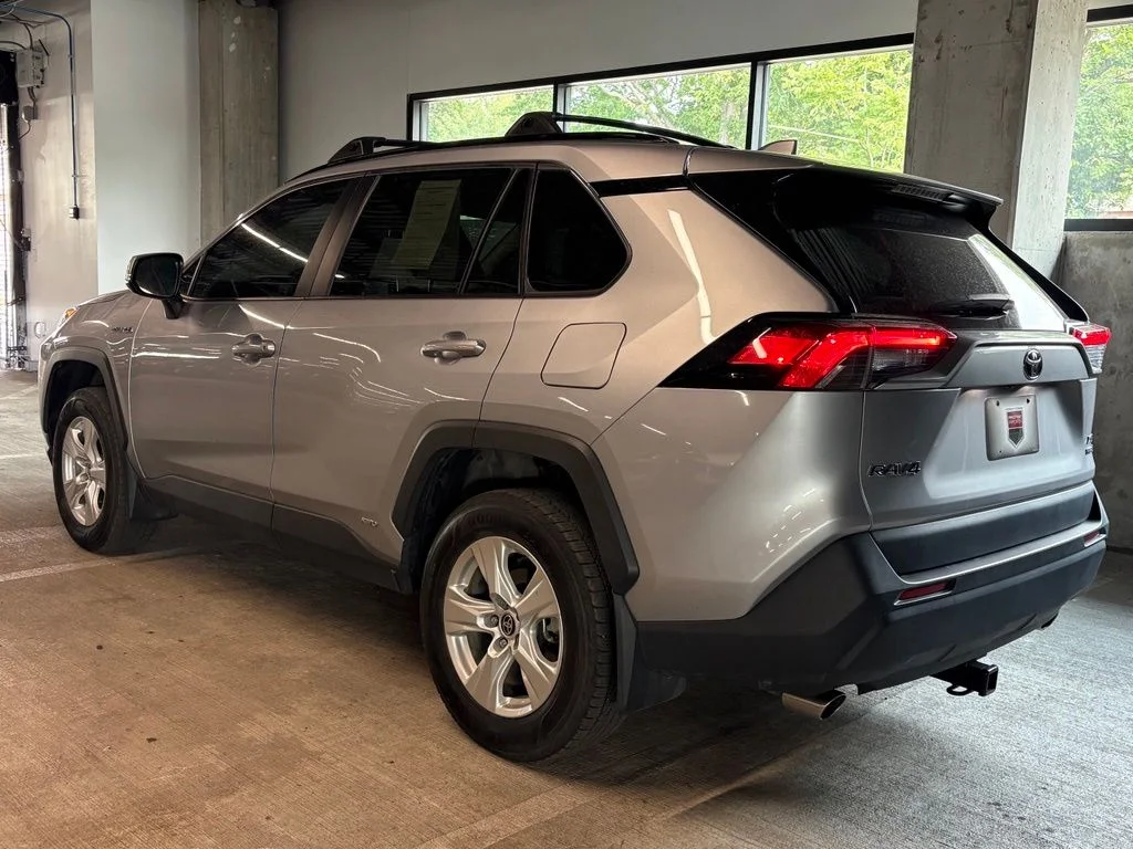 Used 2021 Silver Sky Metallic Toyota XLE image 3