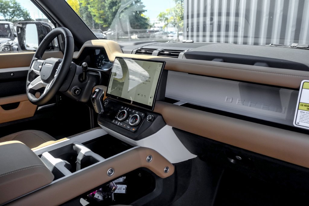 2026 Land Rover Defender X-Dynamic SE - Photo 23