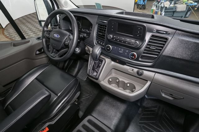 Used 2025  Ford Base image 16