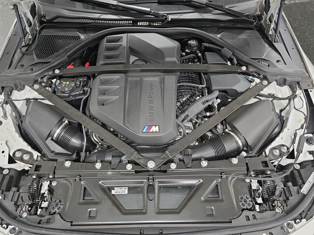 Used 2024 Alpine White BMW  image 12