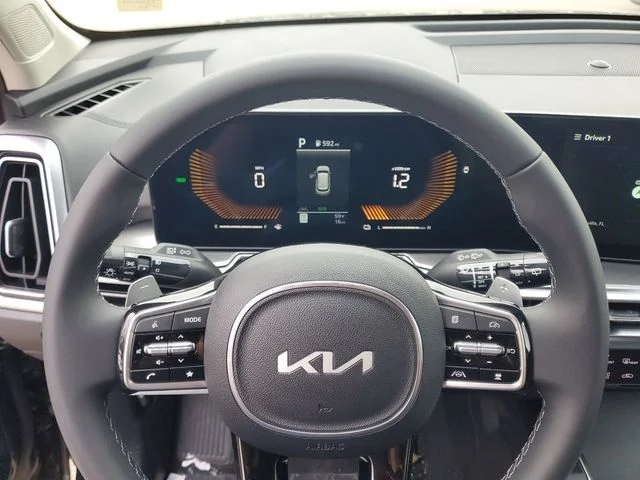 2025 Kia Sorento EX Hybrid - Photo 13
