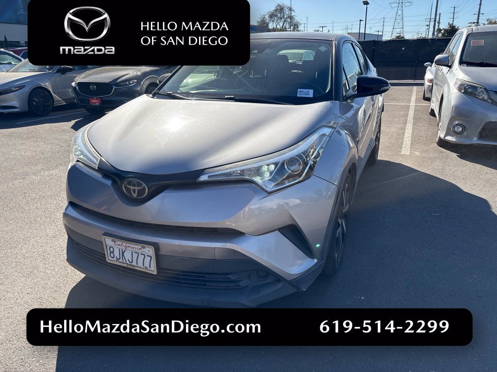 Used 2019 Silver Toyota XLE image 1