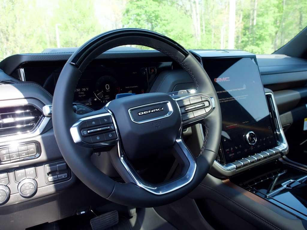 2026 GMC Yukon XL Denali - Photo 12