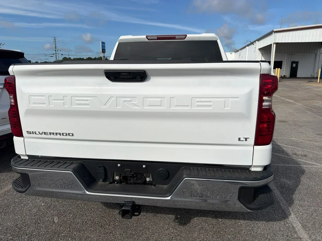 Used 2026 White Chevrolet LT image 12
