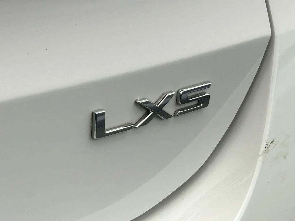Used 2021 Glacial White Pearl Kia LXS image 22