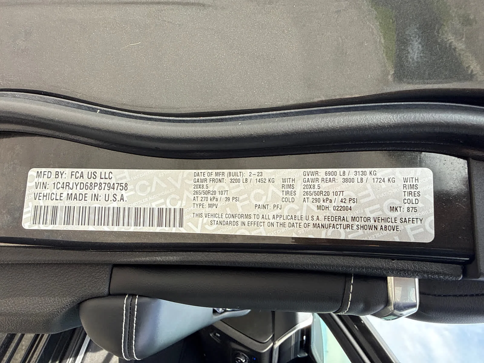 Used 2023 Rocky Mountain Pearlcoat Jeep Overland image 33