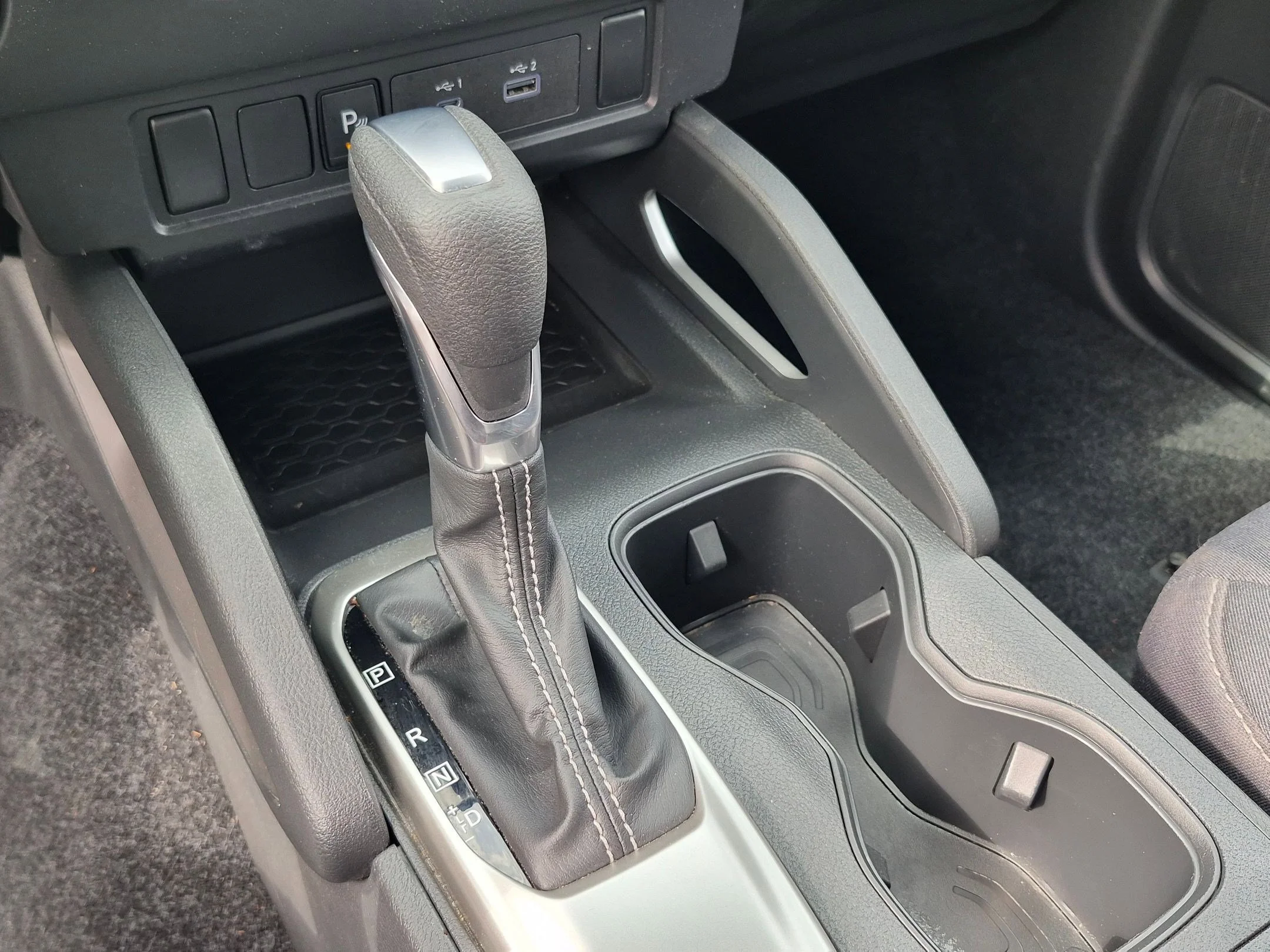 Used 2025 Glacier White Nissan SV image 20