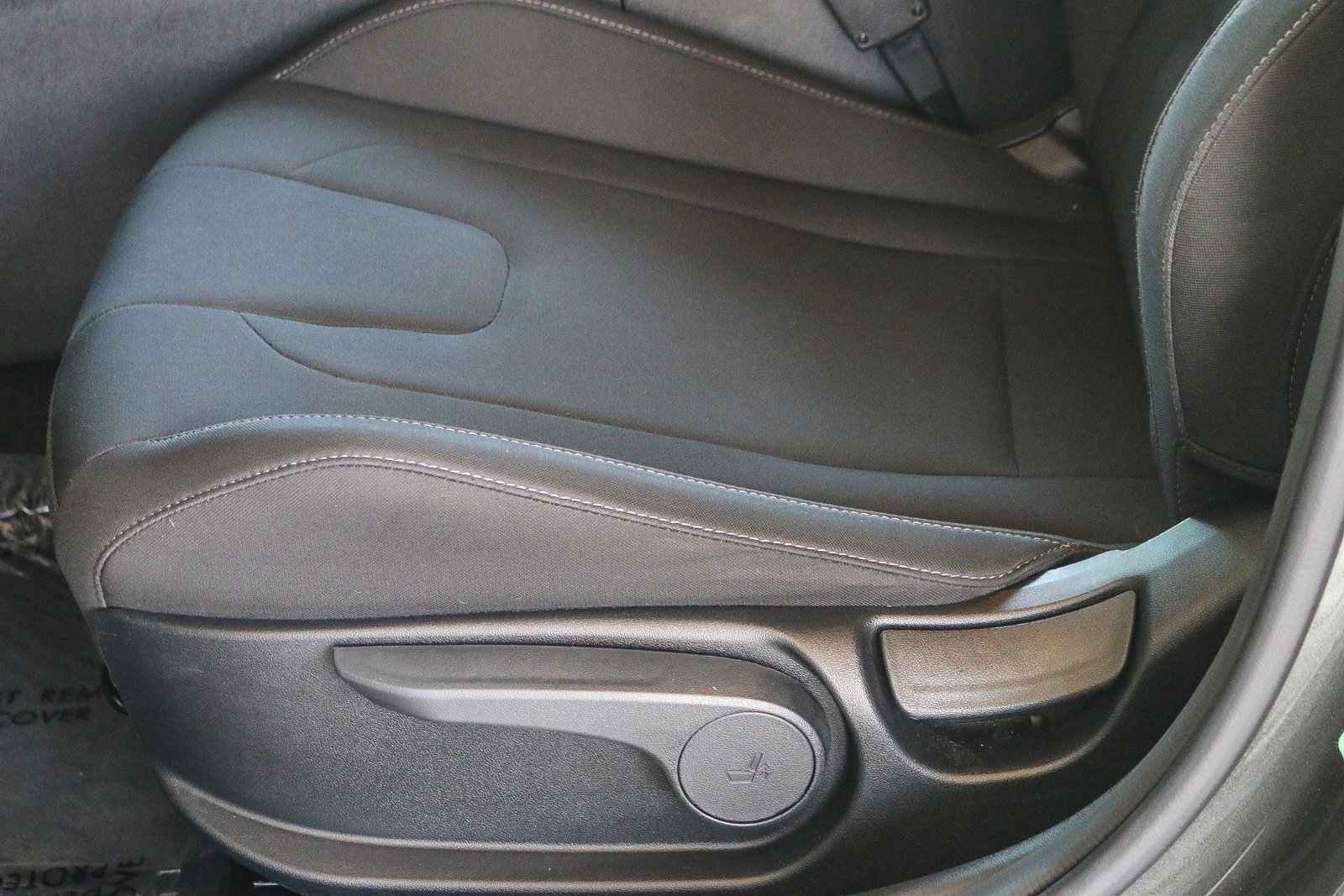 2025 Hyundai Elantra SEL - Photo 22