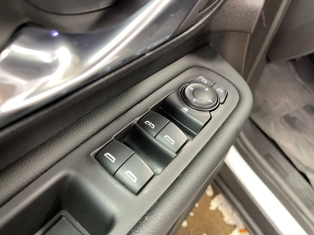 Used 2024 White GMC SLE image 15