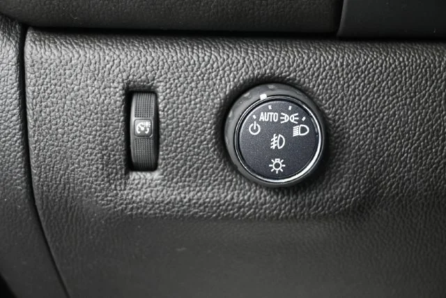 Used 2022 ONYX BLACK GMC 2WD Elevation image 13