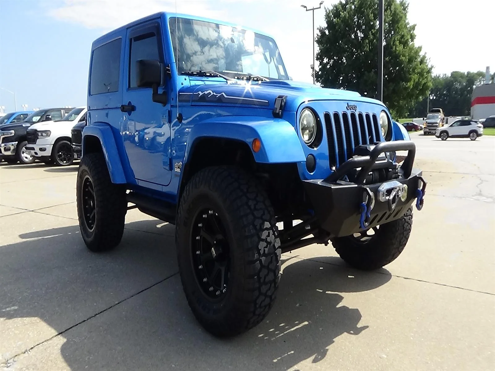 Used 2014 Hydro Blue Pearl Coat Jeep Polar Edition image 4