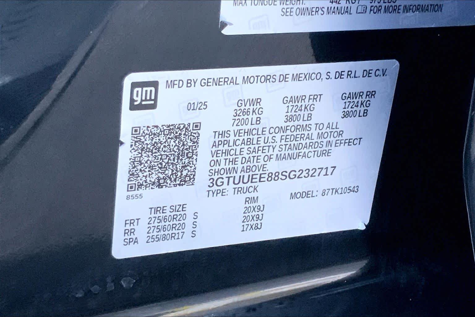 Used 2025 Onyx Black GMC AT4 image 37