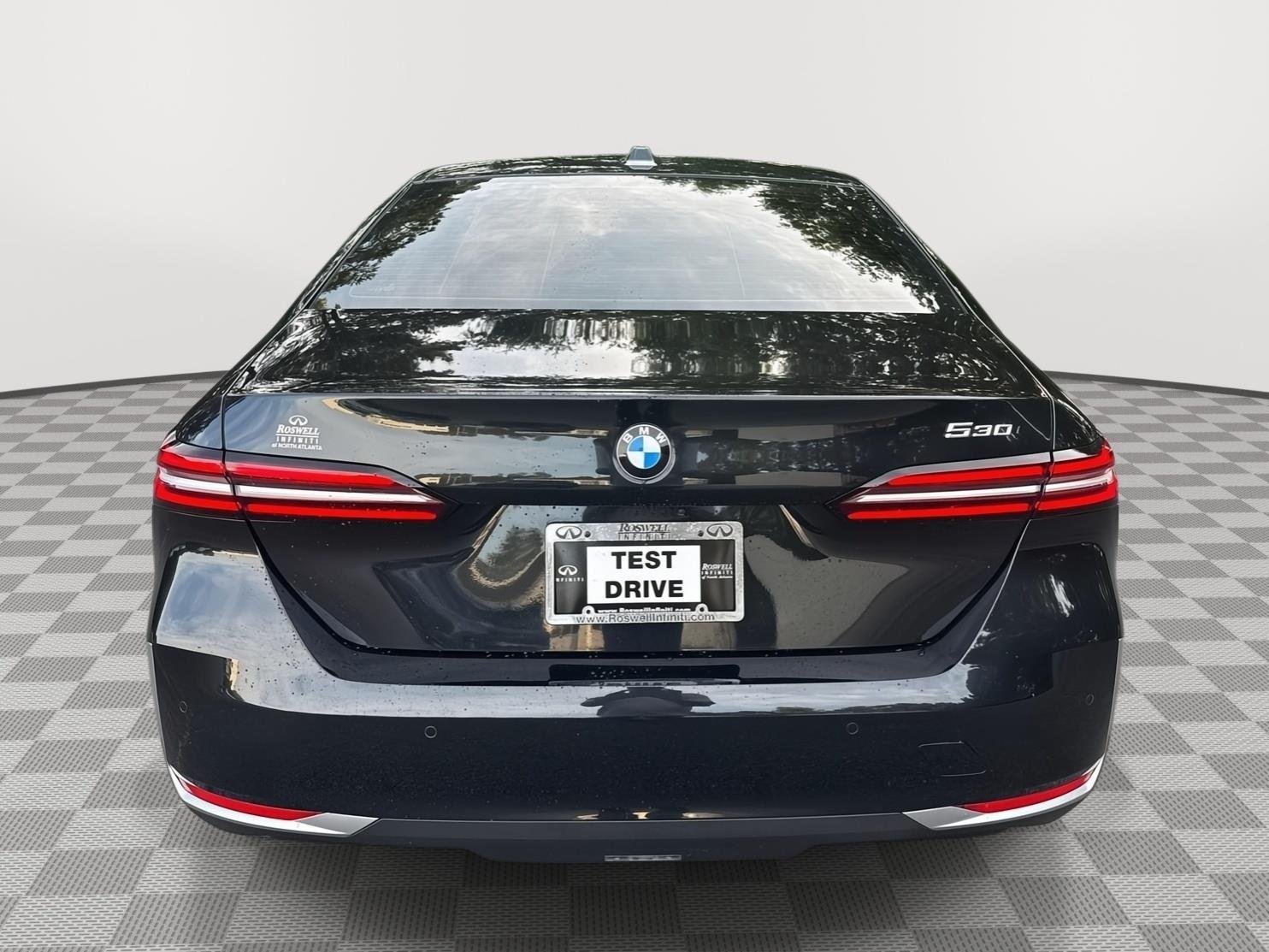Used 2024 Black Sapphire Metallic BMW 530i image 7