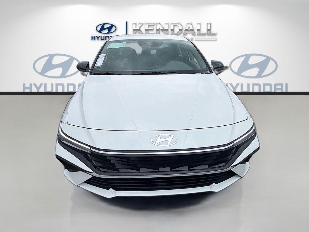New 2026 Serenity White Hyundai SEL Sport image 2