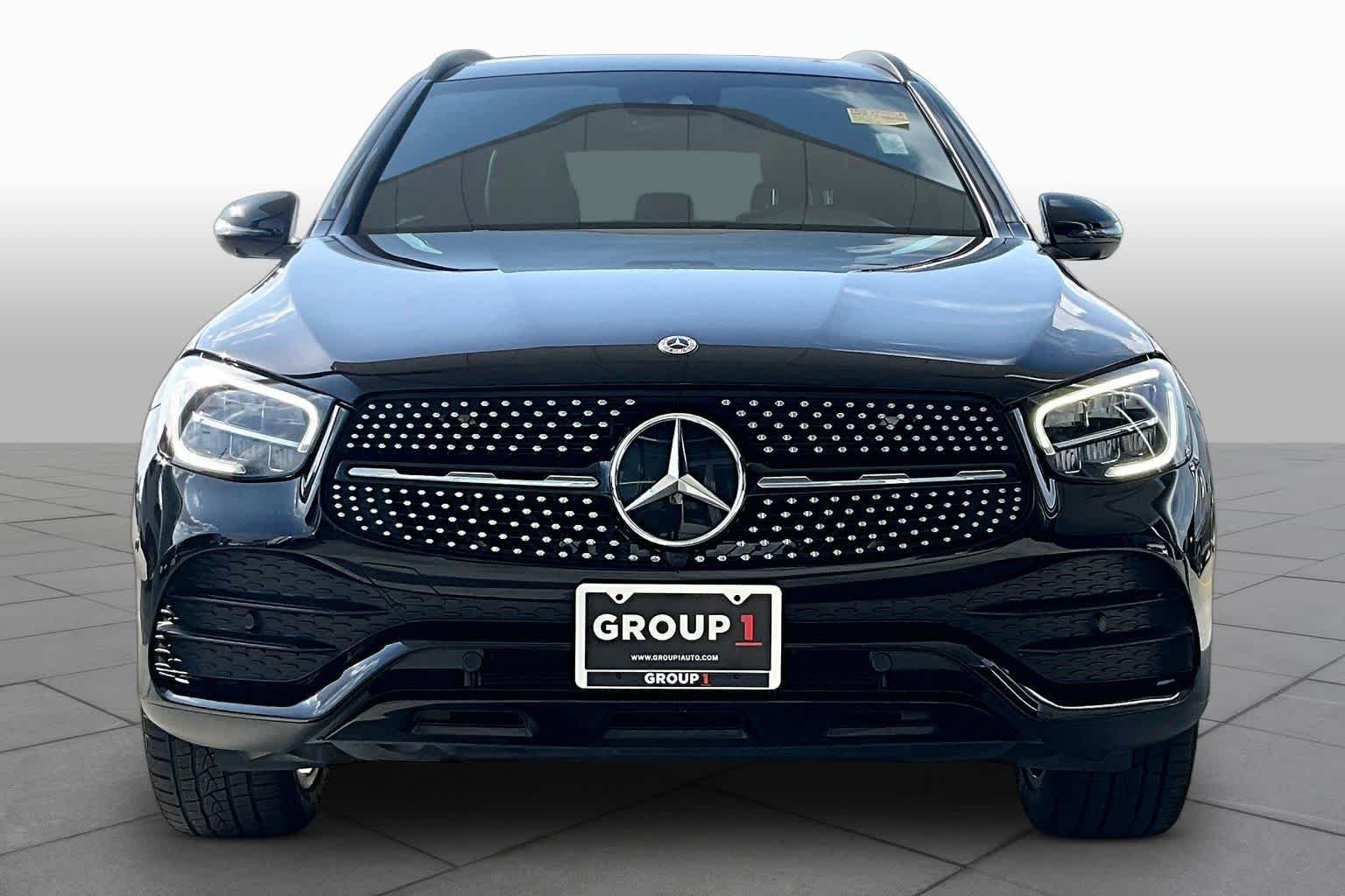 Used 2022 Black Mercedes-Benz GLC 300 image 4