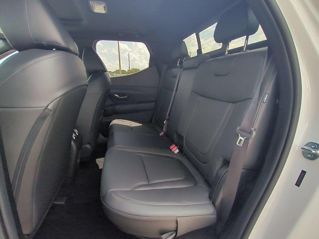 New 2026 White Hyundai SEL Activity AWD image 15
