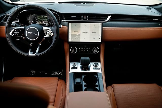 2026 Jaguar F-Pace R-Dynamic S - Photo 32