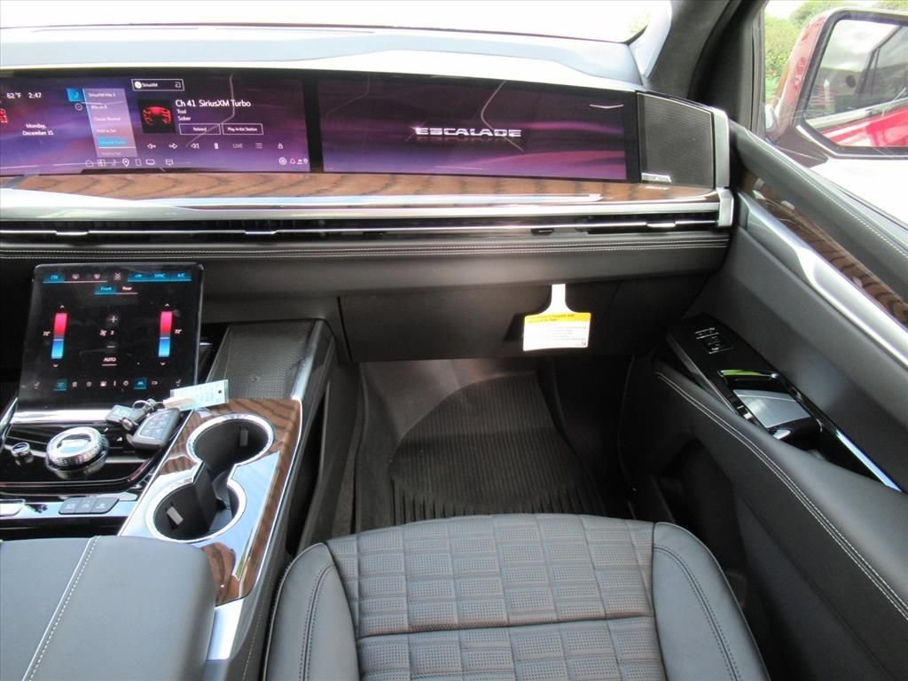 2026 Cadillac Escalade Platinum Sport - Photo 15