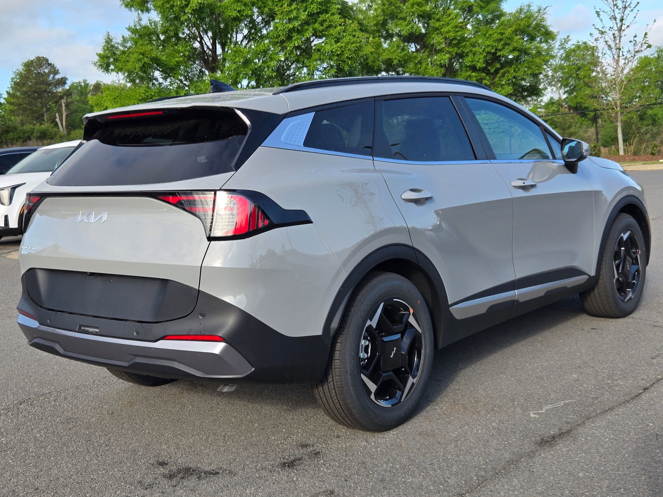 New 2026 Wolf Gray Kia EX image 7