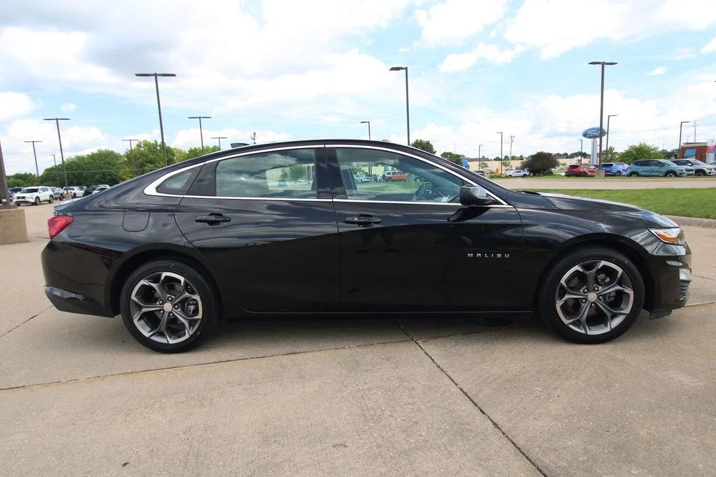 Used 2024 Mosaic Black Metallic Chevrolet LT image 4