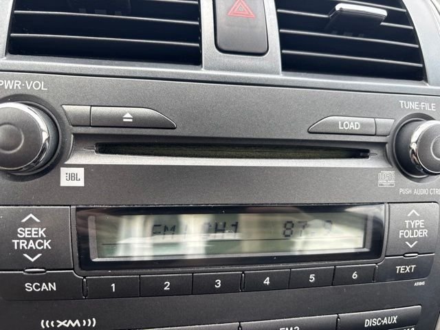 Used 2010 White Toyota S image 24
